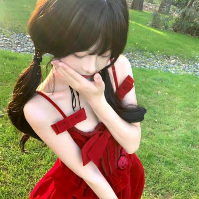 不装了，我姐姐是首富